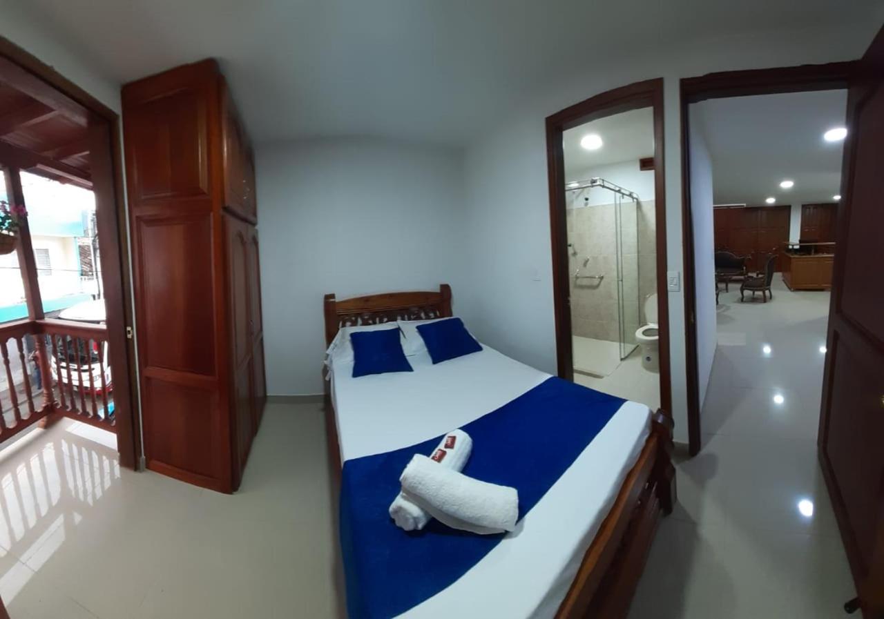 Hotel Jardin De Rosas Kültér fotó