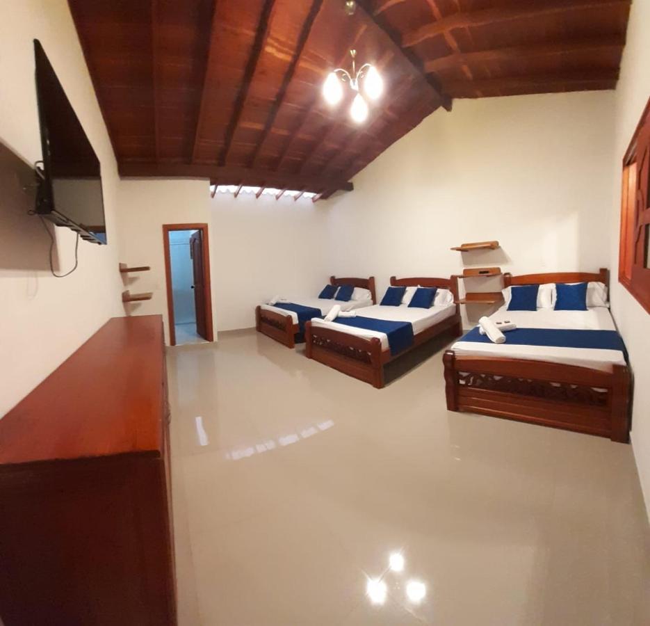 Hotel Jardin De Rosas Kültér fotó