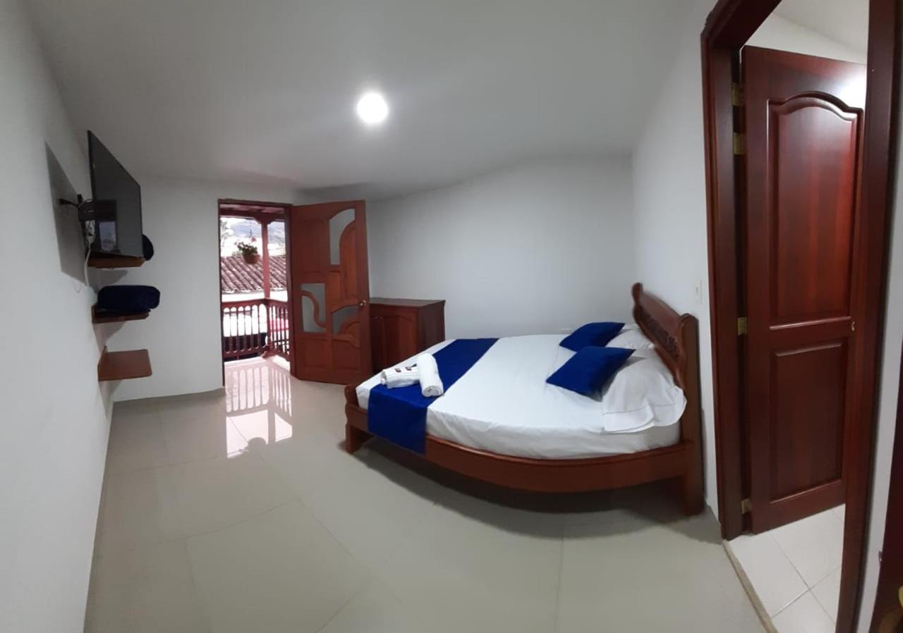 Hotel Jardin De Rosas Kültér fotó